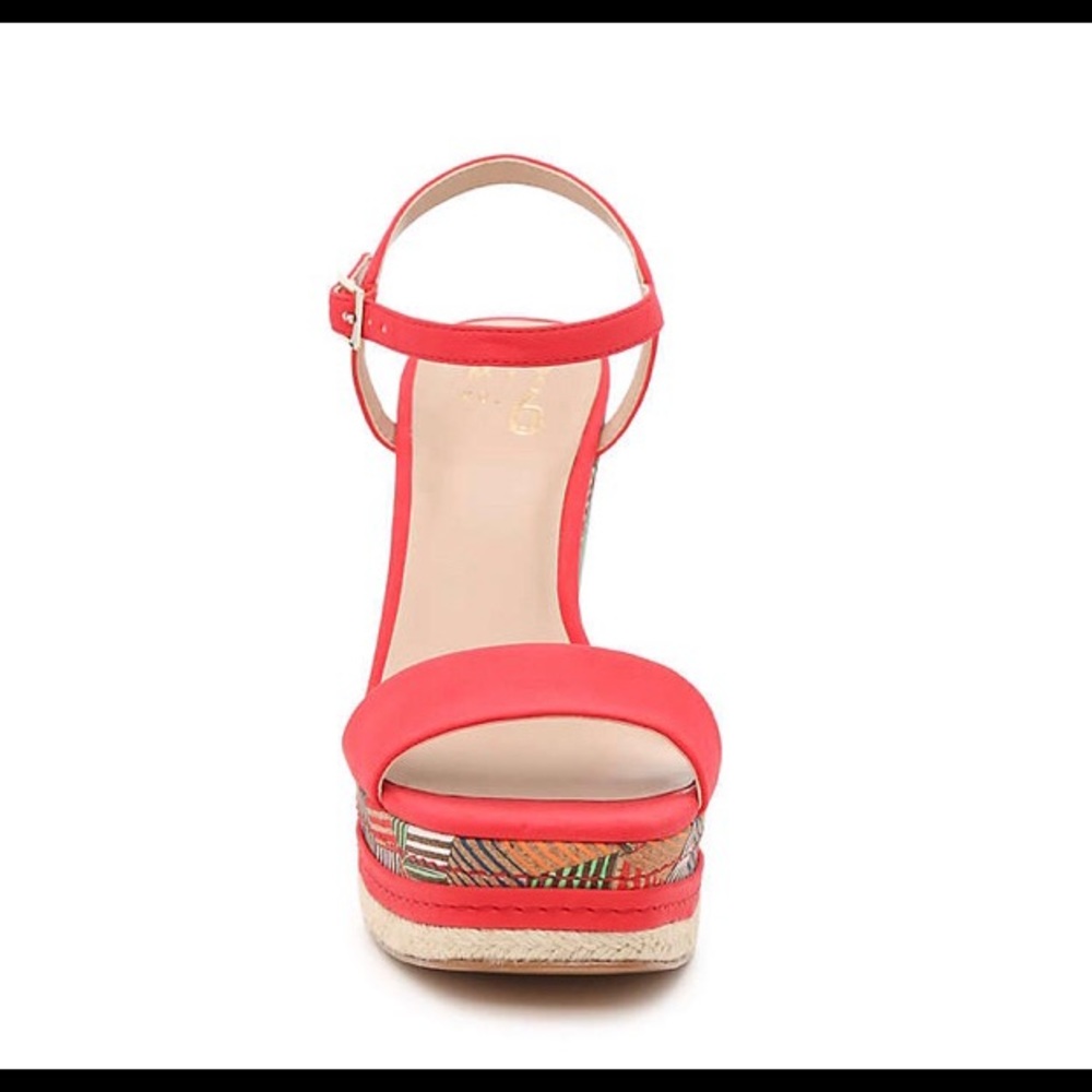 ๐ Zoha Wedge Sandal - Picture 2 of 6